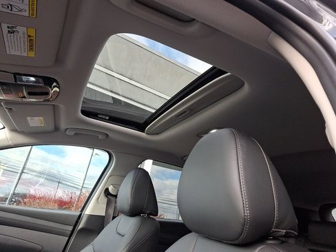 Certified 2025 Hyundai Tucson SEL image 15