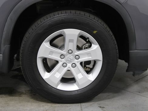 Used 2023 Honda Pilot LX image 12
