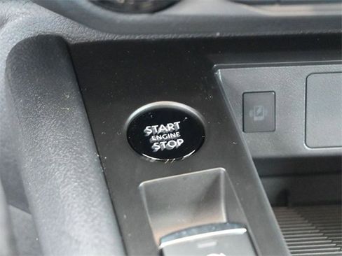 New 2026 Nissan Kicks SV image 32