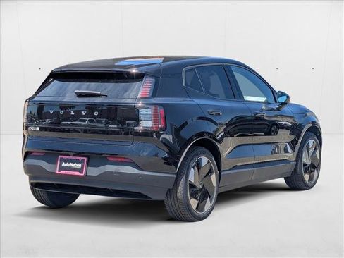 New 2025 Volvo EX30 Plus w/ Protection Package Premier image 2