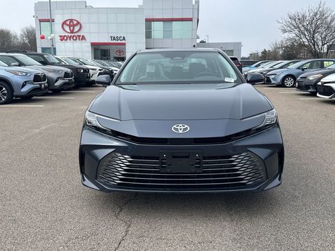 New 2026 Toyota Camry XLE AWD/4WD image 2