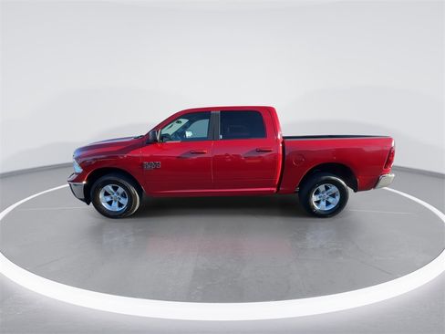 Used 2021 RAM 1500 Classic SLT image 5