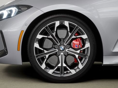 New 2026 BMW 330i Sedan w/ M Sport Package image 33