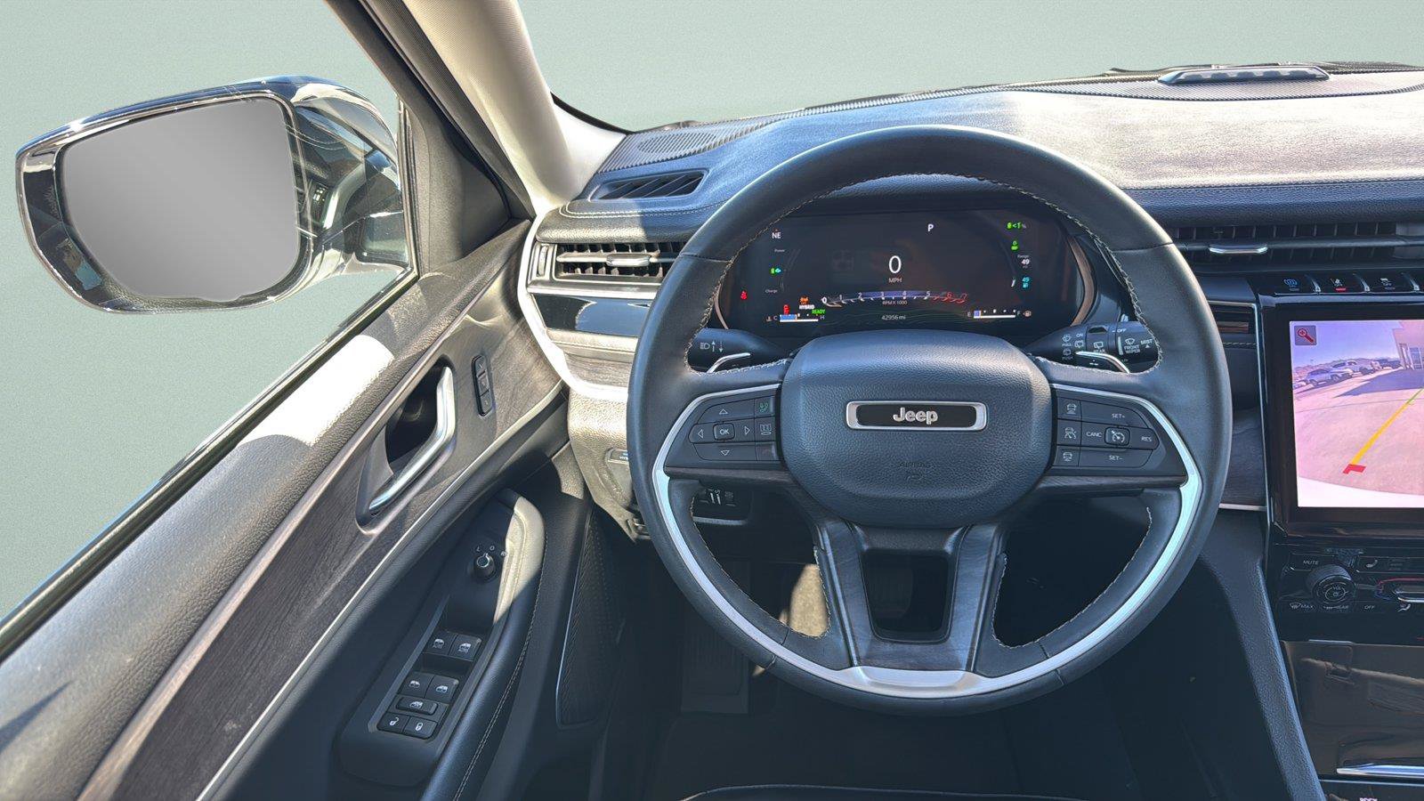 Used 2023 Jeep Grand Cherokee 4WD 4xe image 19