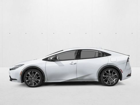 New 2026 Toyota Prius Plug-In Hybrid FWD image 3