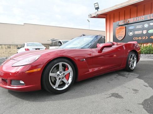 Used 2008 Chevrolet Corvette Convertible w/ Preferred Equipment Group image 18