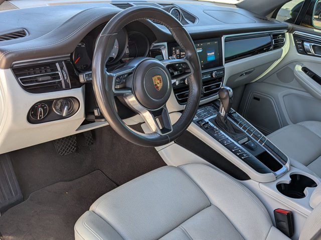 Used 2021 Porsche Macan S AWD/4WD image 10