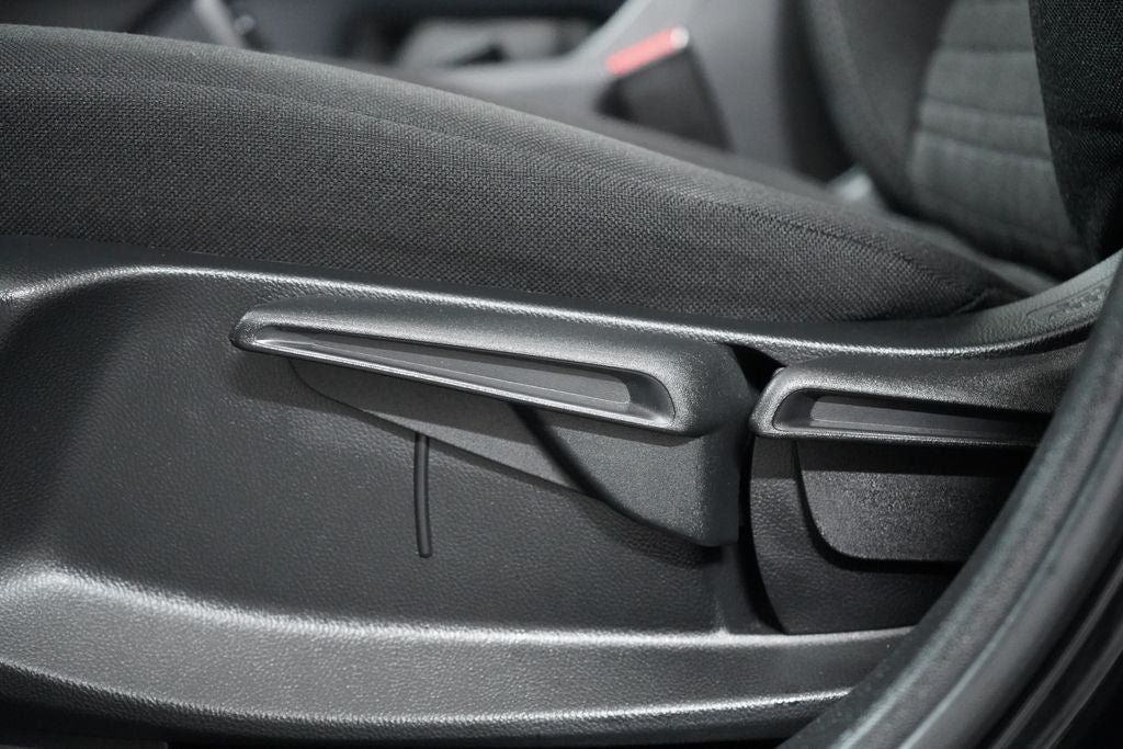 Used 2025 Honda HR-V LX image 18