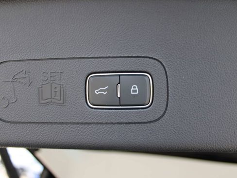 Used 2025 Lincoln Aviator Reserve w/ Equipment Group 201A AWD/4WD image 42
