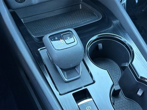 Used 2024 Nissan Rogue SV w/ SV Premium Package image 20