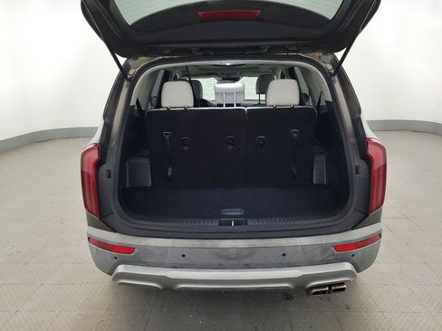 Used 2022 Kia Telluride S FWD image 29