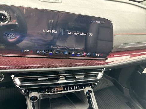 New 2026 Chevrolet Traverse RS w/ LPO, Floor Liner Package AWD/4WD image 19