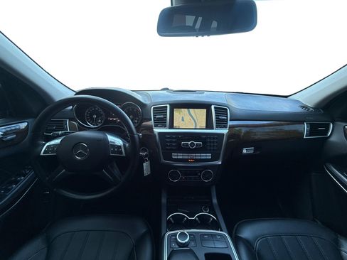 Used 2013 Mercedes-Benz GL 450 GL 450 4MATIC Sport Utility 4D image 24