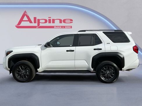 Used 2025 Toyota 4Runner SR5 AWD/4WD image 2