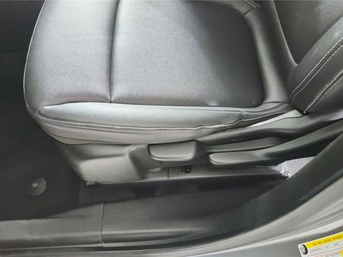 Used 2024 Buick Encore GX Sport Touring FWD image 11