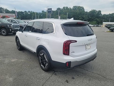 Certified 2025 Kia Telluride S FWD image 5