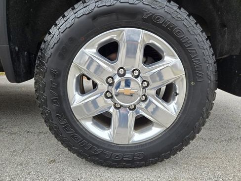 Used 2022 Chevrolet Silverado 2500 LTZ image 14