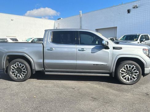 Certified 2024 GMC Sierra 1500 Denali Ultimate image 9