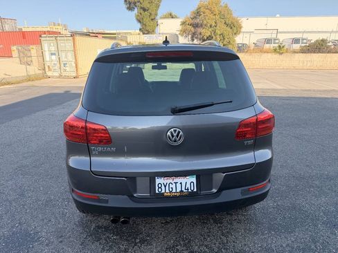 Used 2016 Volkswagen Tiguan SE FWD image 16