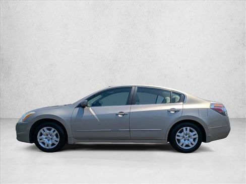 Used 2012 Nissan Altima 2.5 S FWD image 9