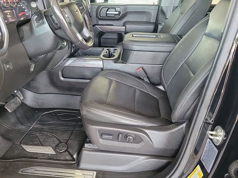 Used 2022 Chevrolet Silverado 2500 LTZ w/ LTZ Plus Package AWD/4WD image 14