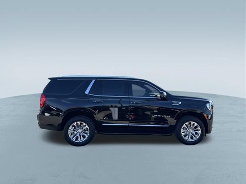 Used 2024 GMC Yukon Denali w/ Advanced Technology Package AWD/4WD image 9