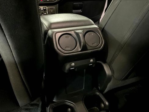 Used 2020 Jeep Wrangler Unlimited Sport AWD/4WD image 10