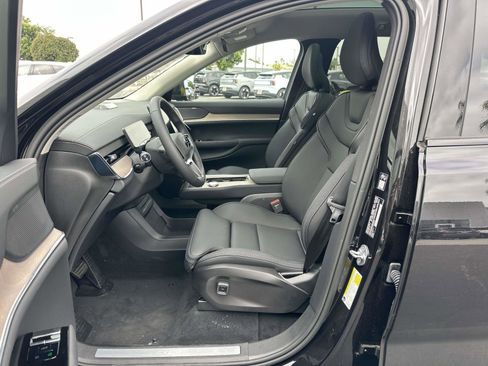 New 2025 Volvo EX90 Plus image 14