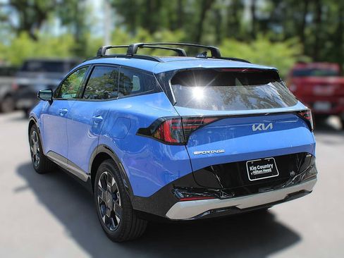 New 2026 Kia Sportage SX image 7