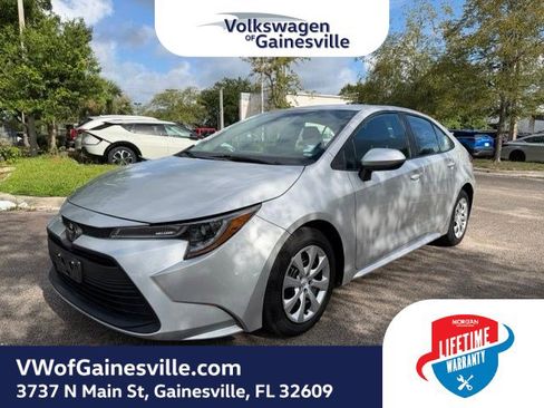 Used 2024 Toyota Corolla LE FWD image 3