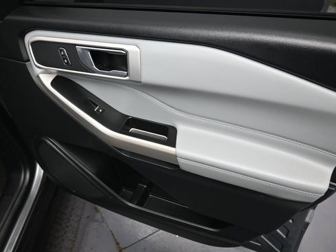 Used 2021 Ford Explorer XLT w/ Equipment Group 202A image 42