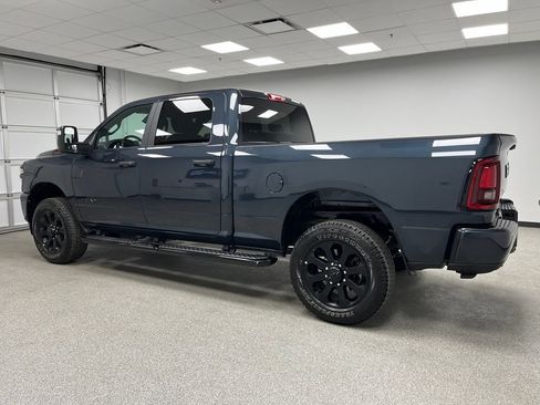 Used 2025 RAM 2500 Big Horn AWD/4WD image 7