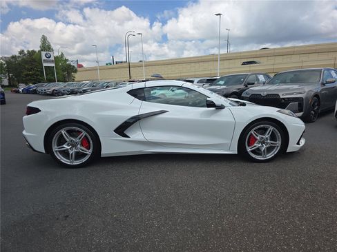 Used 2025 Chevrolet Corvette Stingray Coupe w/ 1LT RWD image 2