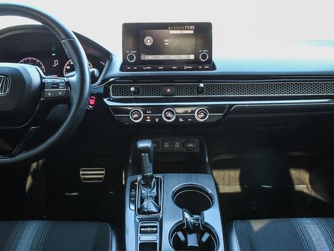 Certified 2025 Honda Civic Sport image 12