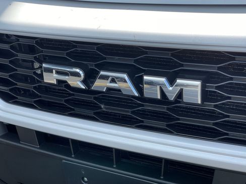 Used 2022 RAM ProMaster 2500 FWD image 32