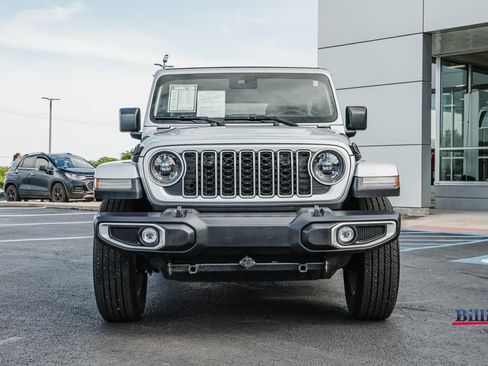 Used 2024 Jeep Wrangler Unlimited Sahara AWD/4WD image 6