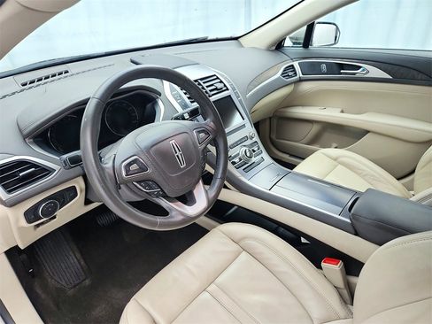 Used 2019 Lincoln MKZ Reserve image 10