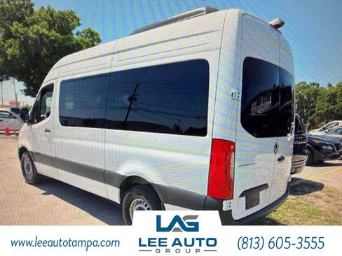 Used 2024 Mercedes-Benz Sprinter 2500 image 3
