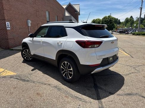 New 2026 Chevrolet TrailBlazer LT w/ Convenience Package FWD image 5