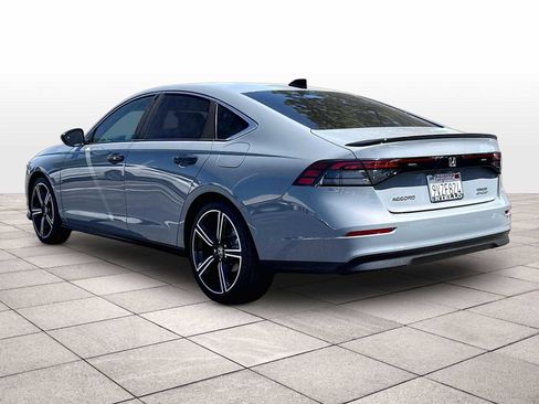 Used 2025 Honda Accord Sport image 14