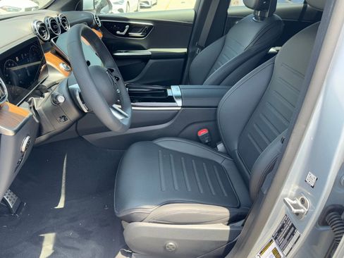 New 2025 Mercedes-Benz GLC 350e GLC 350e image 20