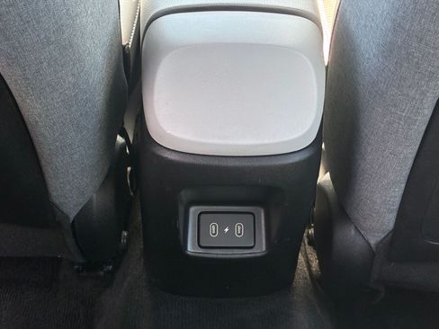 Certified 2024 Hyundai Elantra Limited FWD image 26