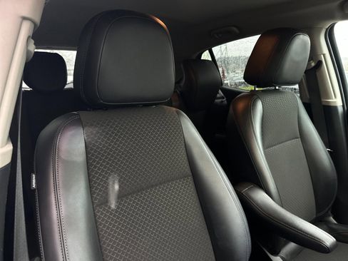 Used 2021 Buick Encore Preferred image 16