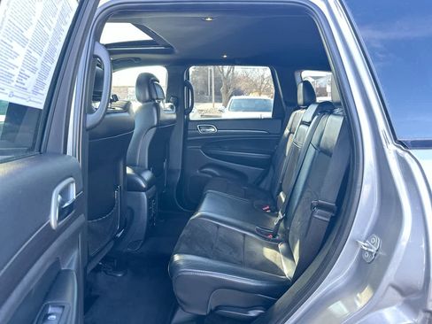 Used 2018 Jeep Grand Cherokee Altitude image 25