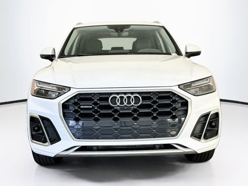 Used 2024 Audi Q5 2.0T Premium Plus AWD/4WD image 2