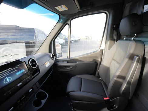 New 2026 Mercedes-Benz Sprinter 2500 image 14