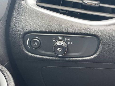 Used 2023 Chevrolet Malibu LS FWD image 27