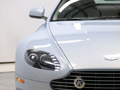 Used 2011 Aston Martin V8 Vantage Coupe RWD image 69