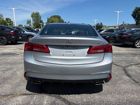 Used 2018 Acura TLX V6 w/ Technology Package FWD image 4