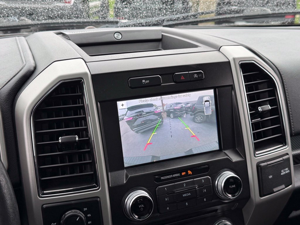 Used 2018 Ford F150 Lariat w/ Equipment Group 502A Luxury AWD/4WD image 4